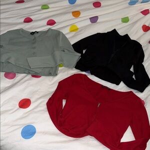 Stylish Cropped Cardigan Set in Red, Black, and Gray